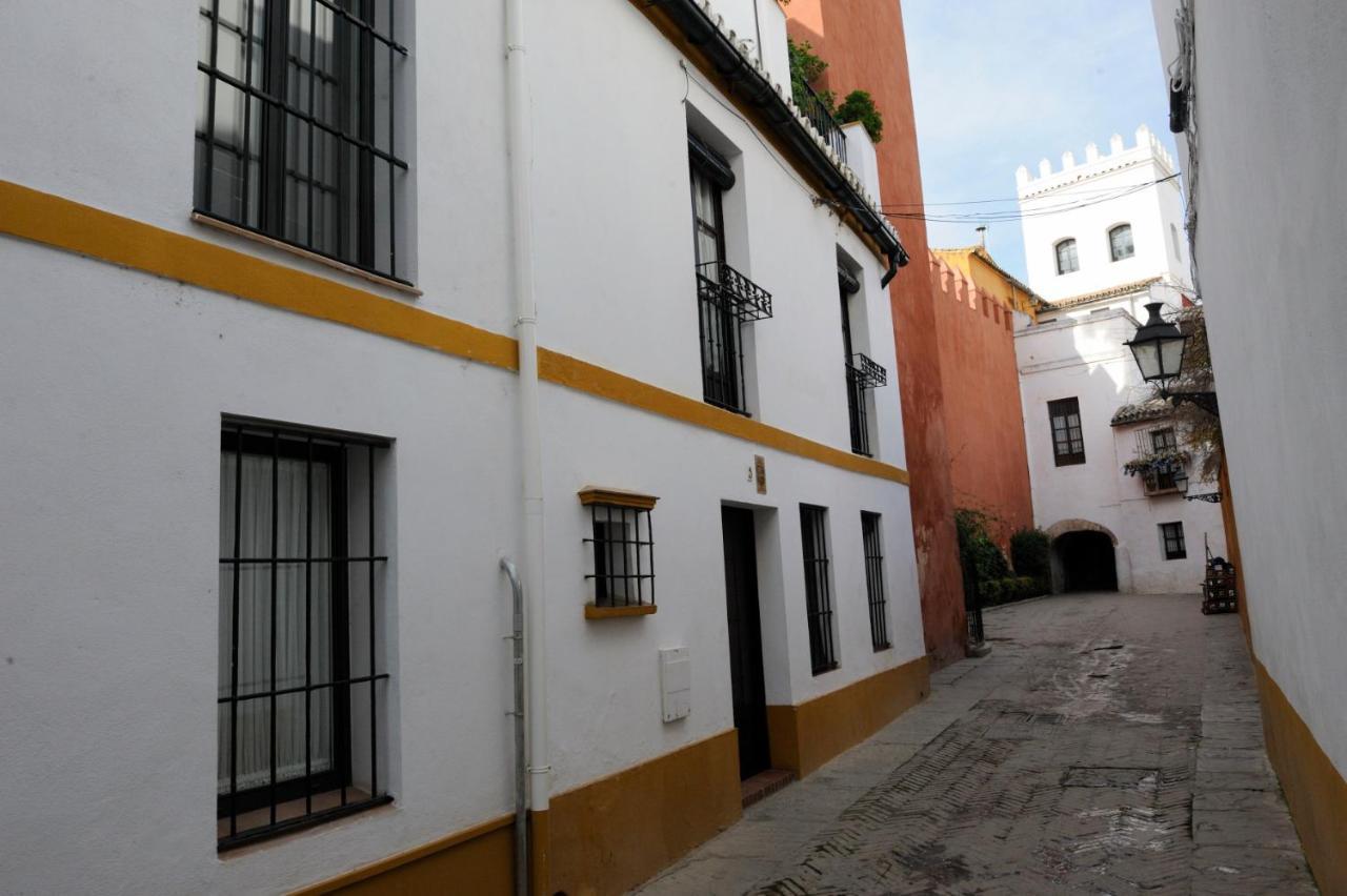 The Wall of the Alcázar Palace Sevilla Exterior foto